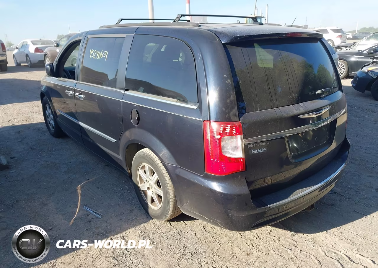 2011 Chrysler Town & Country Touring VIN:2A4RR5DG4BR605286 - 3