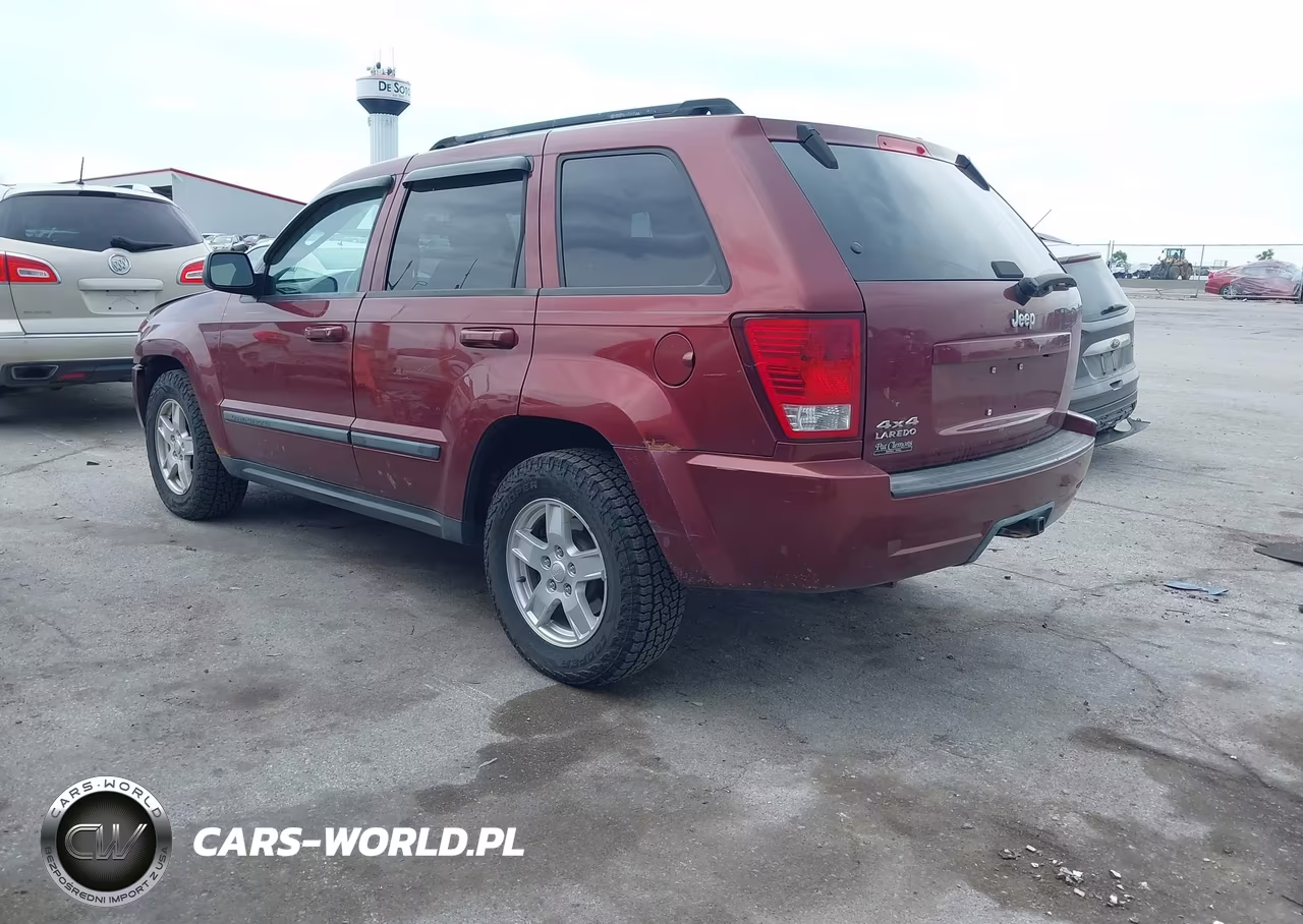 2007 Jeep Grand Cherokee Laredo VIN:1J8GR48KX7C537087 - 3