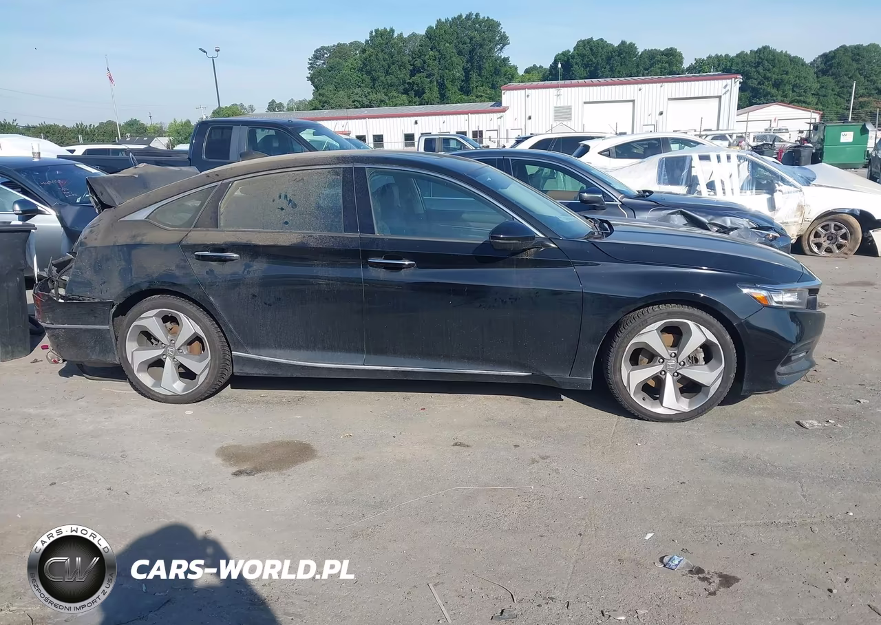 2018 Honda Accord Touring 2.0T VIN:1HGCV2F92JA039847 - 13