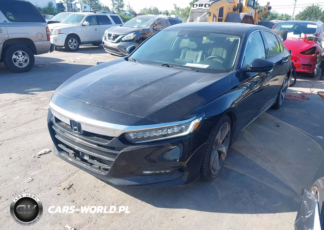 2018 Honda Accord Touring 2.0T VIN:1HGCV2F92JA039847 - 2