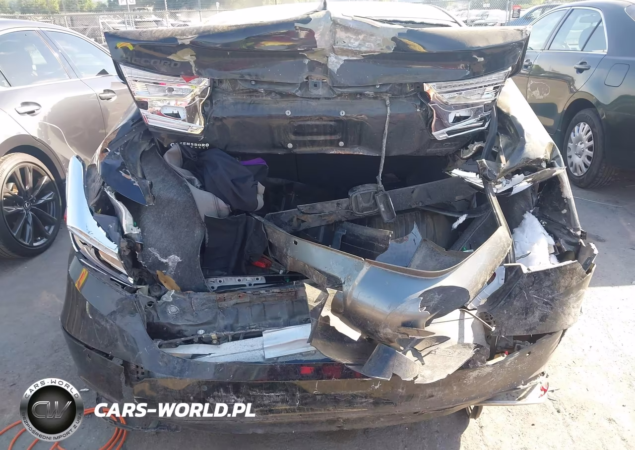 2018 Honda Accord Touring 2.0T VIN:1HGCV2F92JA039847 - 6