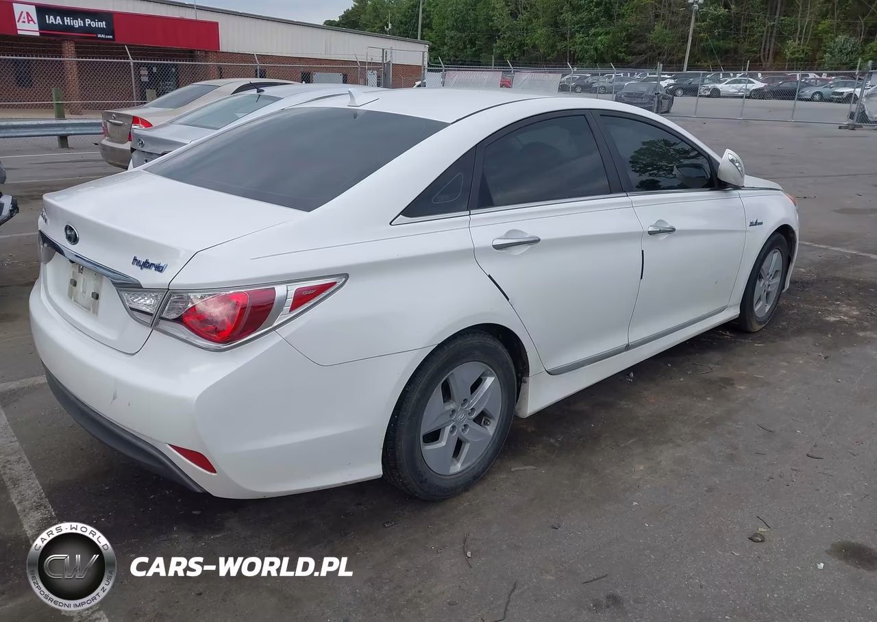 2011 Hyundai Sonata Hybrid VIN:KMHEC4A44BA004227 - 4