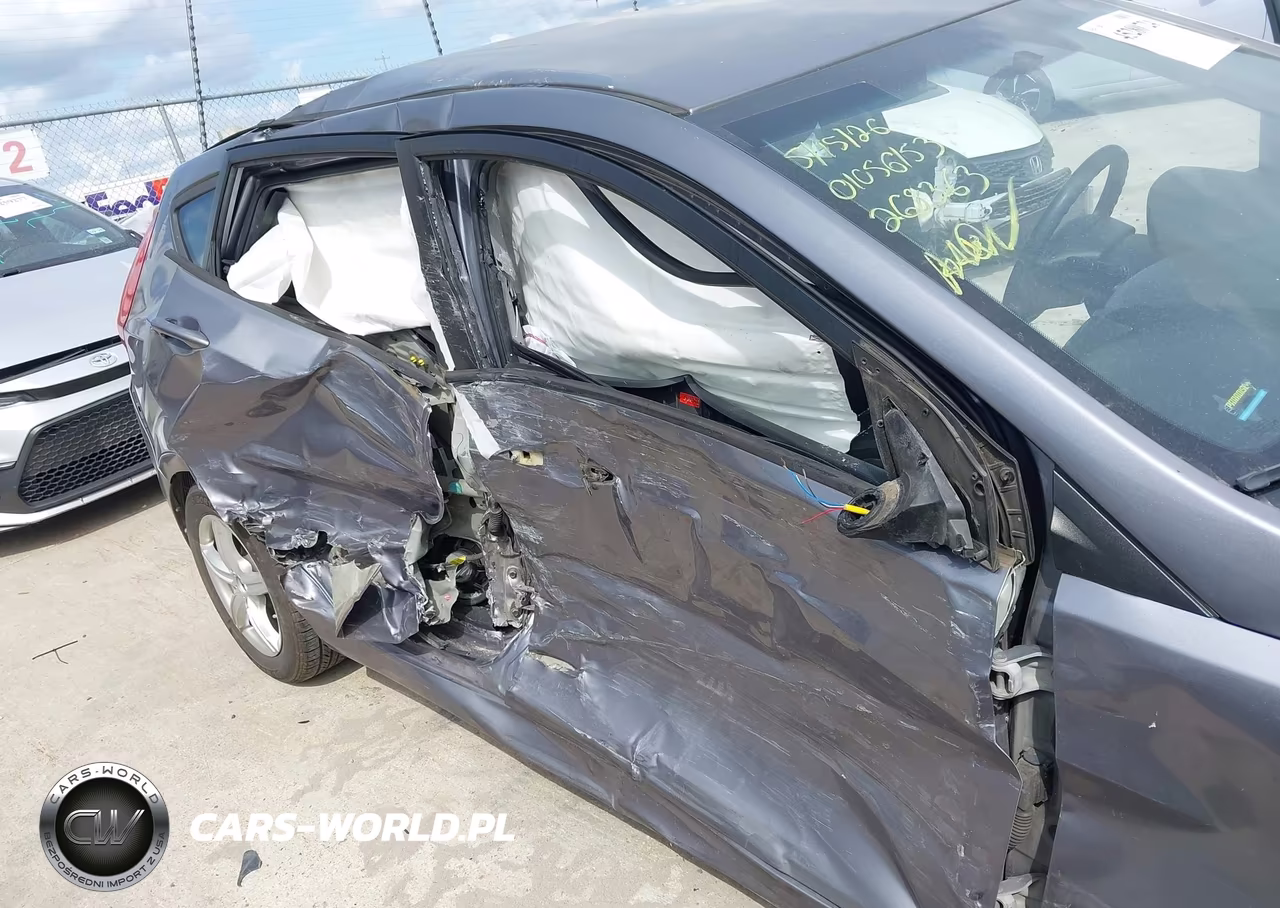 2016 Hyundai Accent Se VIN:KMHCT5AE0GU268363 - 6