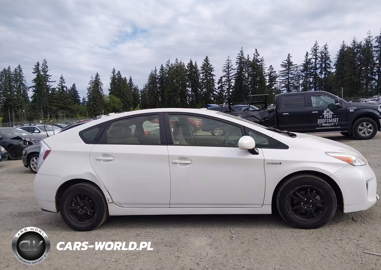 2012 Toyota Prius Two VIN:JTDKN3DU2C0335046 - 18