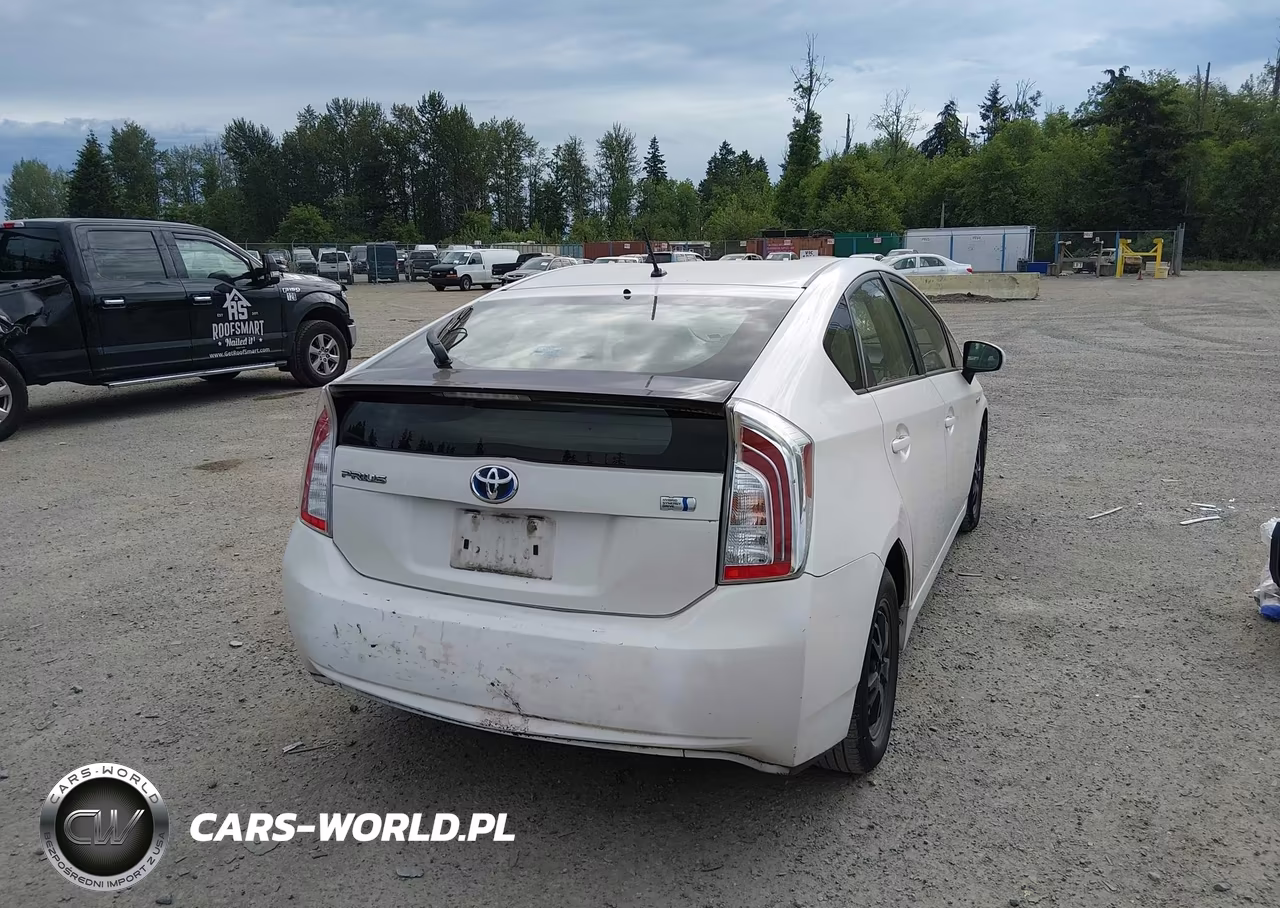 2012 Toyota Prius Two VIN:JTDKN3DU2C0335046 - 4