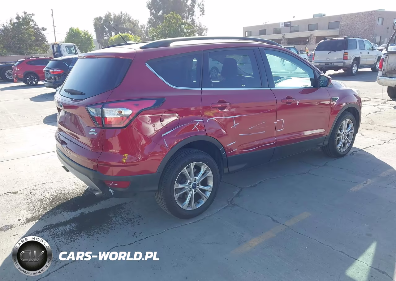 2018 Ford Escape Se VIN:1FMCU0GD4JUA42462 - 4