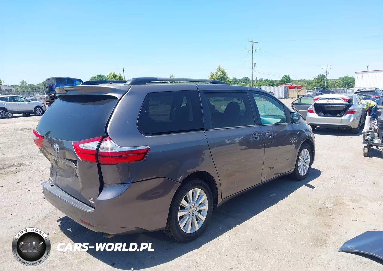 2016 Toyota Sienna Le 7 Passenger VIN:5TDJK3DC1GS129781 - 4