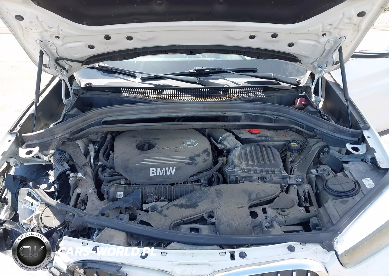 2018 BMW X1 xDrive28I VIN:WBXHT3C39J5L31278 - 10