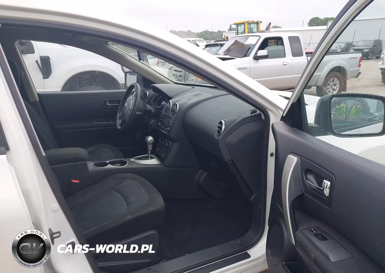 2013 Nissan Rogue S VIN:JN8AS5MV3DW620995 - 5