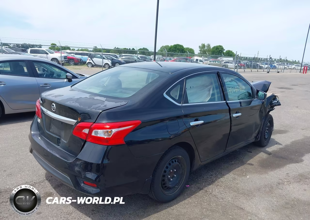 2016 Nissan Sentra S VIN:3N1AB7AP4GY292449 - 4