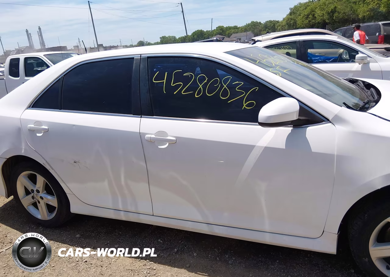 2013 Toyota Camry Se VIN:4T1BF1FK4DU668917 - 14