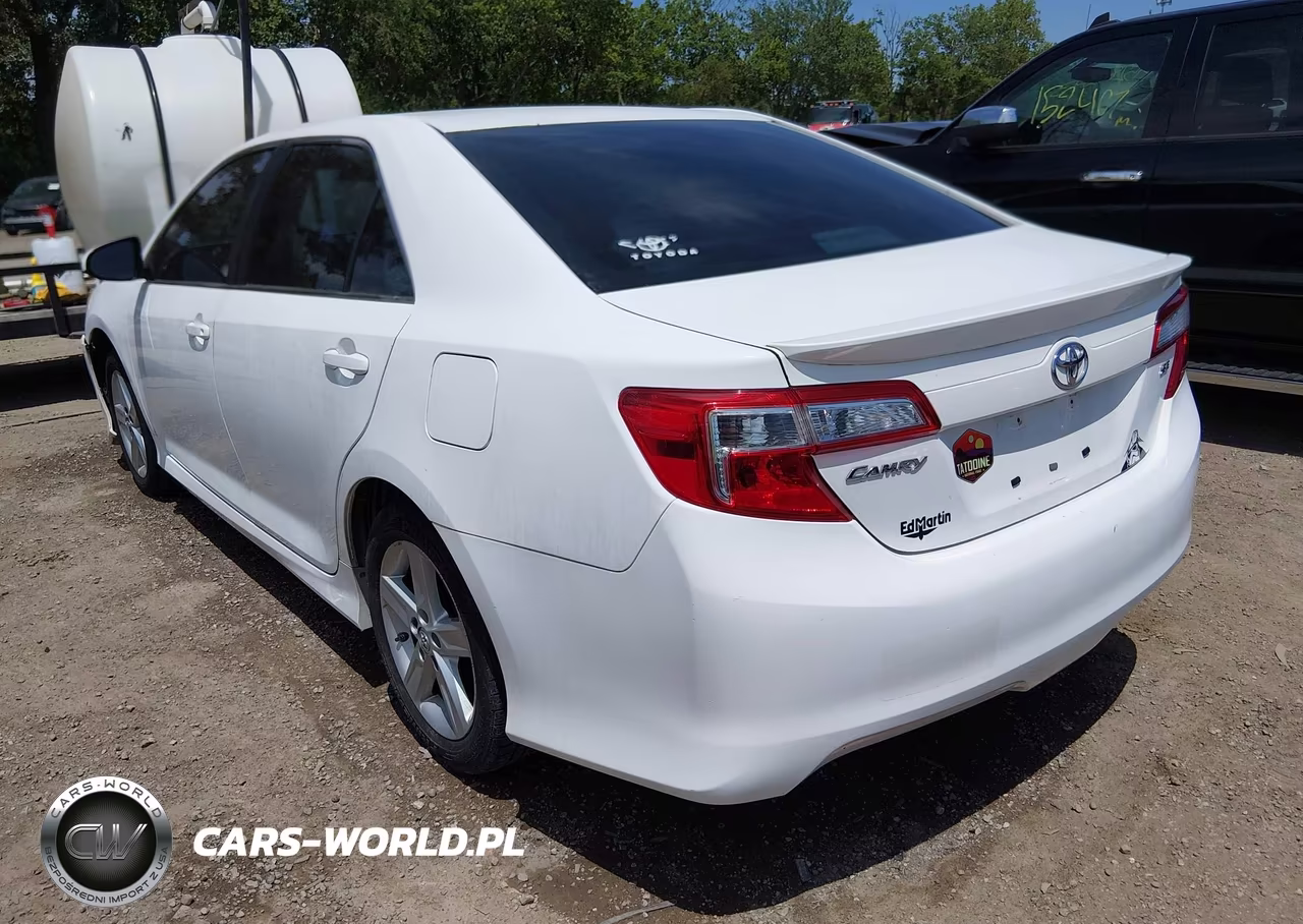 2013 Toyota Camry Se VIN:4T1BF1FK4DU668917 - 3
