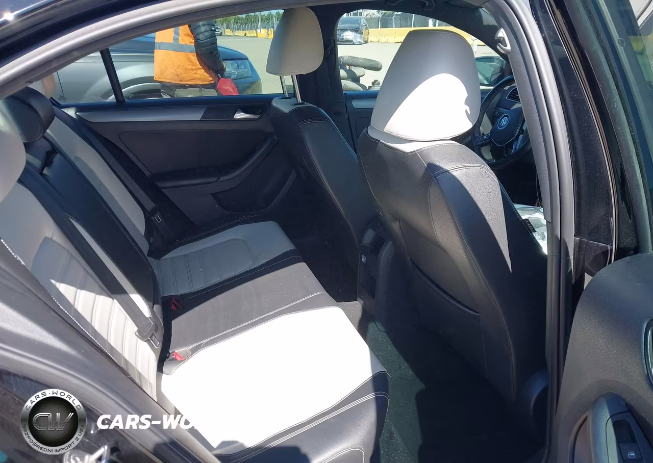 2016 Volkswagen Jetta 1.8T Sport VIN:3VWD17AJ5GM218597 - 8