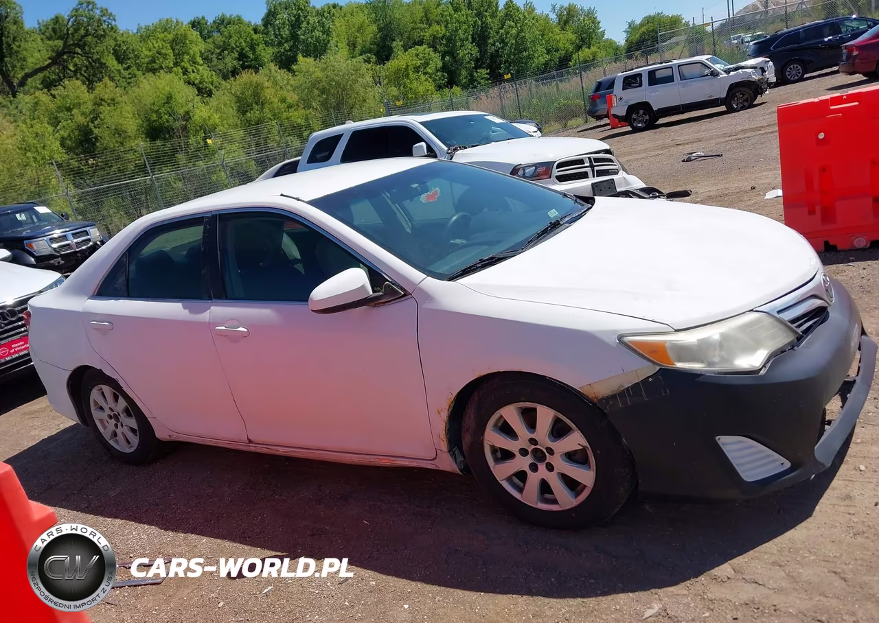 2012 Toyota Camry Hybrid Le VIN:4T1BD1FK5CU041633 - 13