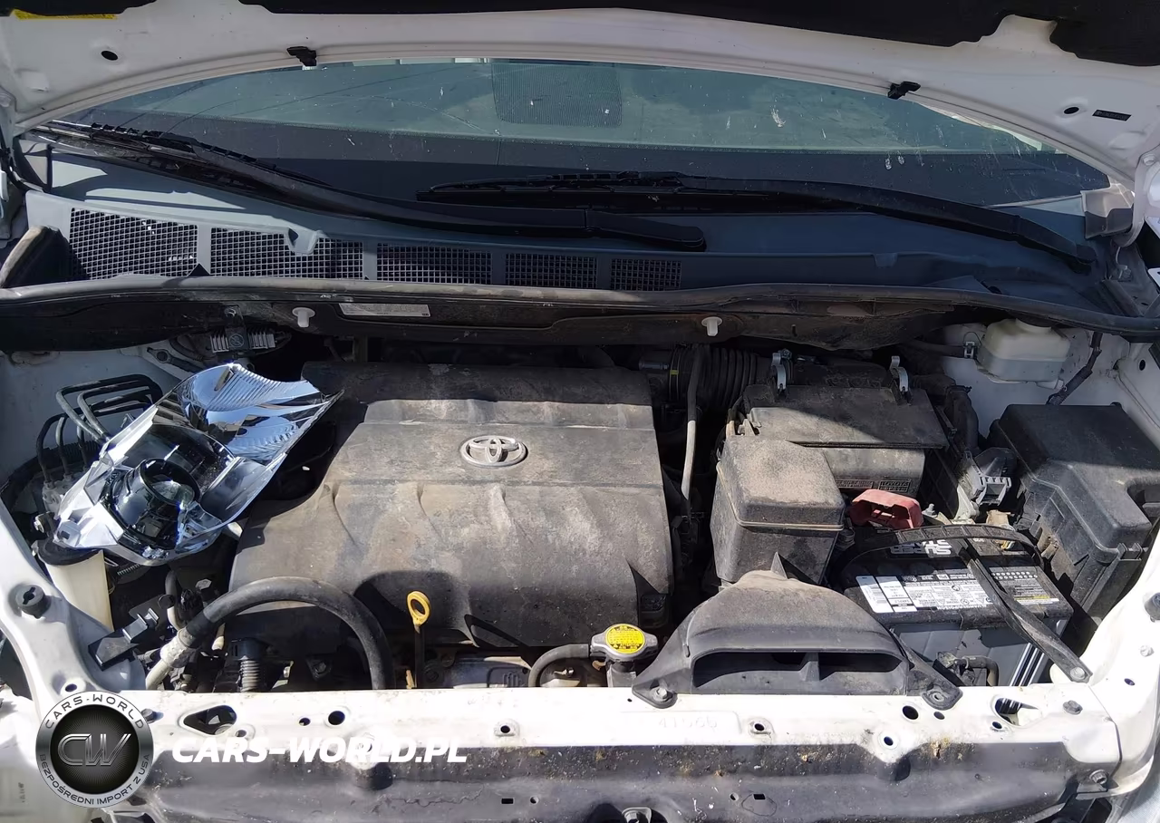 2012 Toyota Sienna Le V6 8 Passenger VIN:5TDKK3DC9CS224569 - 10