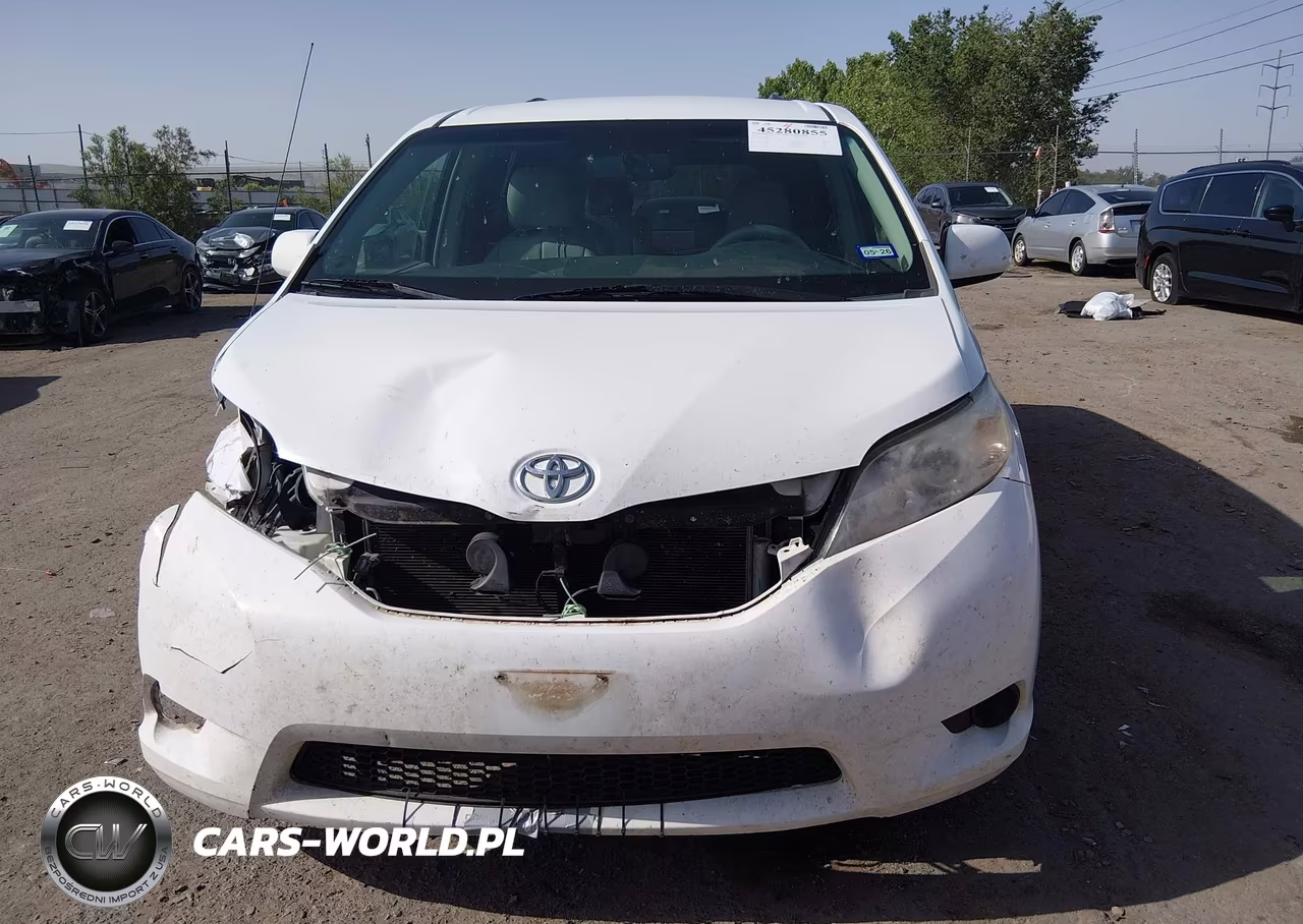 2012 Toyota Sienna Le V6 8 Passenger VIN:5TDKK3DC9CS224569 - 12