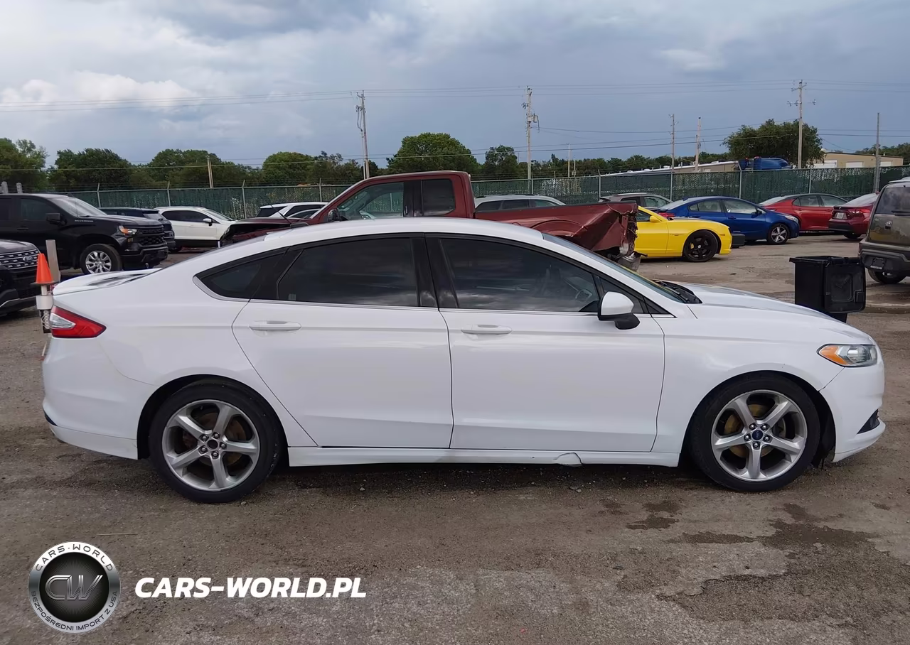 2016 Ford Fusion S VIN:3FA6P0G71GR239355 - 13