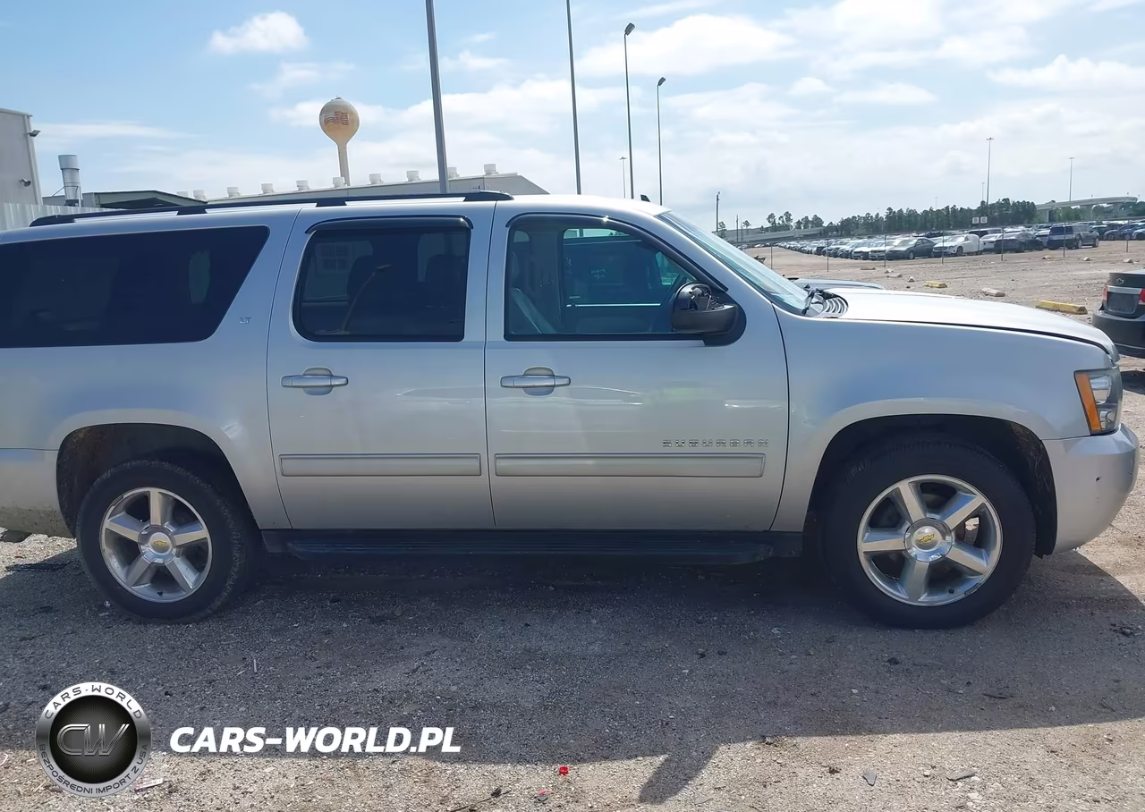 2014 Chevrolet Suburban 1500 Lt VIN:1GNSCJE05ER145088 - 13