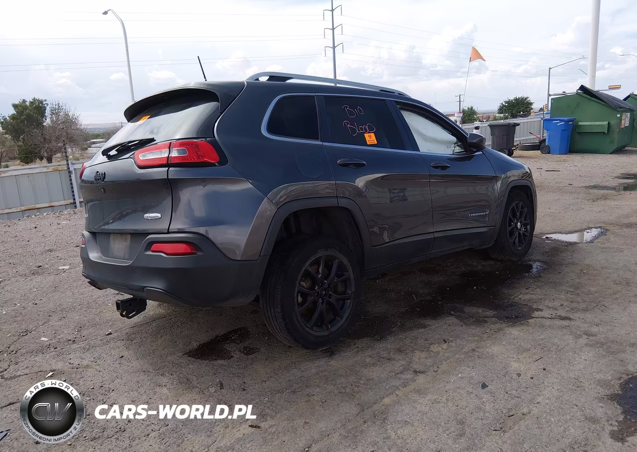 2016 Jeep Cherokee Latitude VIN:1C4PJMCB7GW341371 - 4
