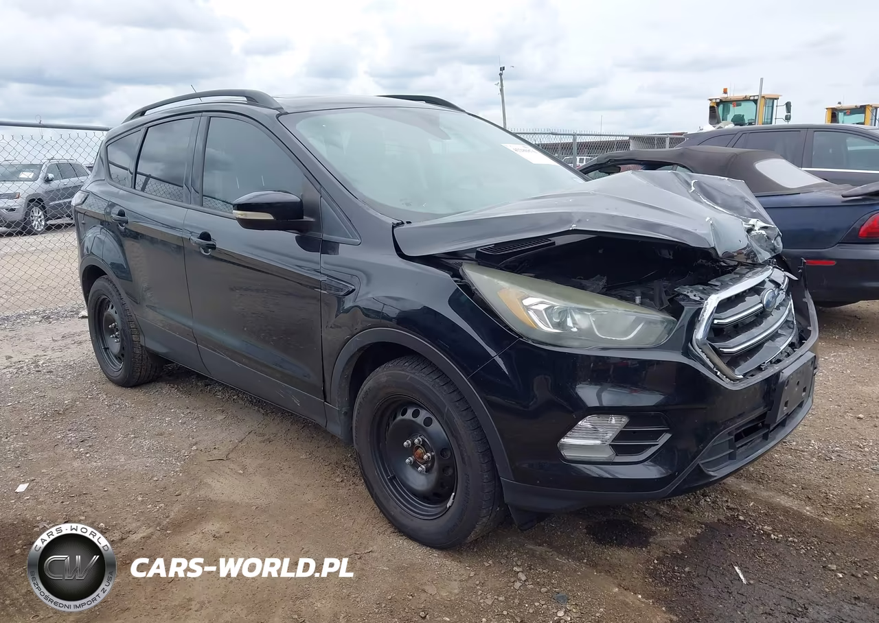 2017 Ford Escape Titanium – zdjęcie 1 z 18