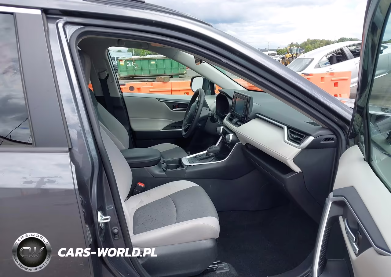 2021 Toyota Rav4 Hybrid Xle VIN:2T3R6RFV5MW015575 - 5