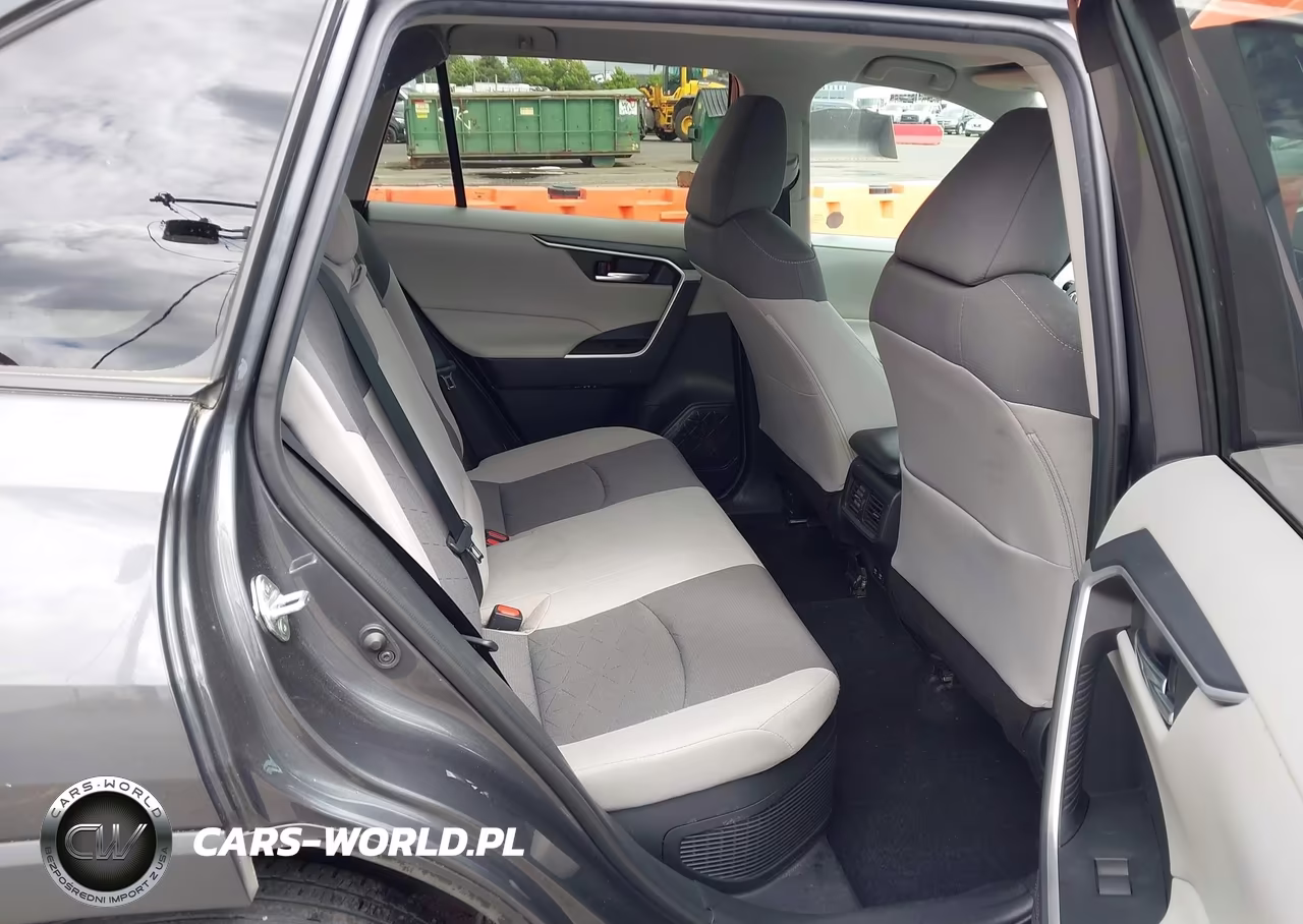 2021 Toyota Rav4 Hybrid Xle VIN:2T3R6RFV5MW015575 - 8
