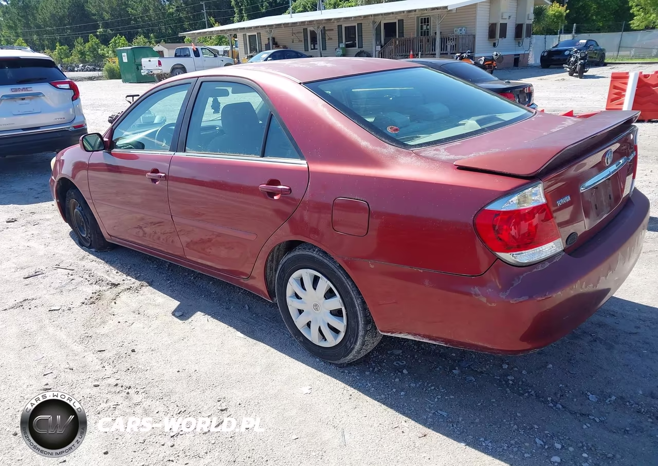 2005 Toyota Camry Le VIN:4T1BE32KX5U066402 - 3