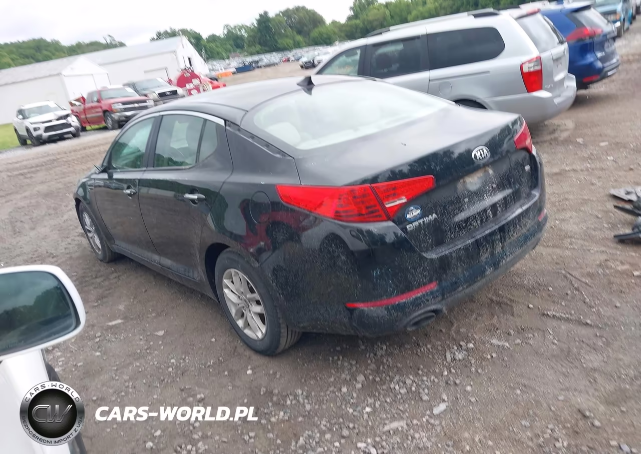 2013 Kia Optima Lx VIN:5XXGM4A73DG245935 - 3