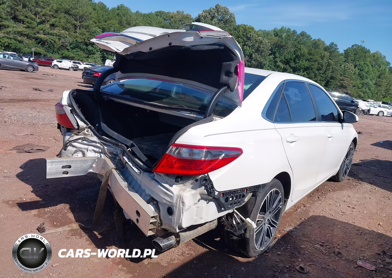 2016 Toyota Camry Se VIN:4T1BF1FK8GU144643 - 4