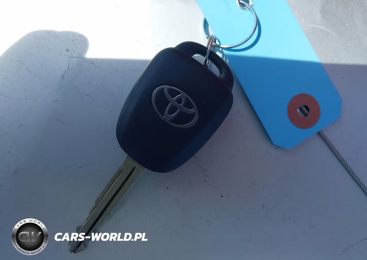 2016 Toyota Corolla Le VIN:2T1BURHE3GC637076 - 11