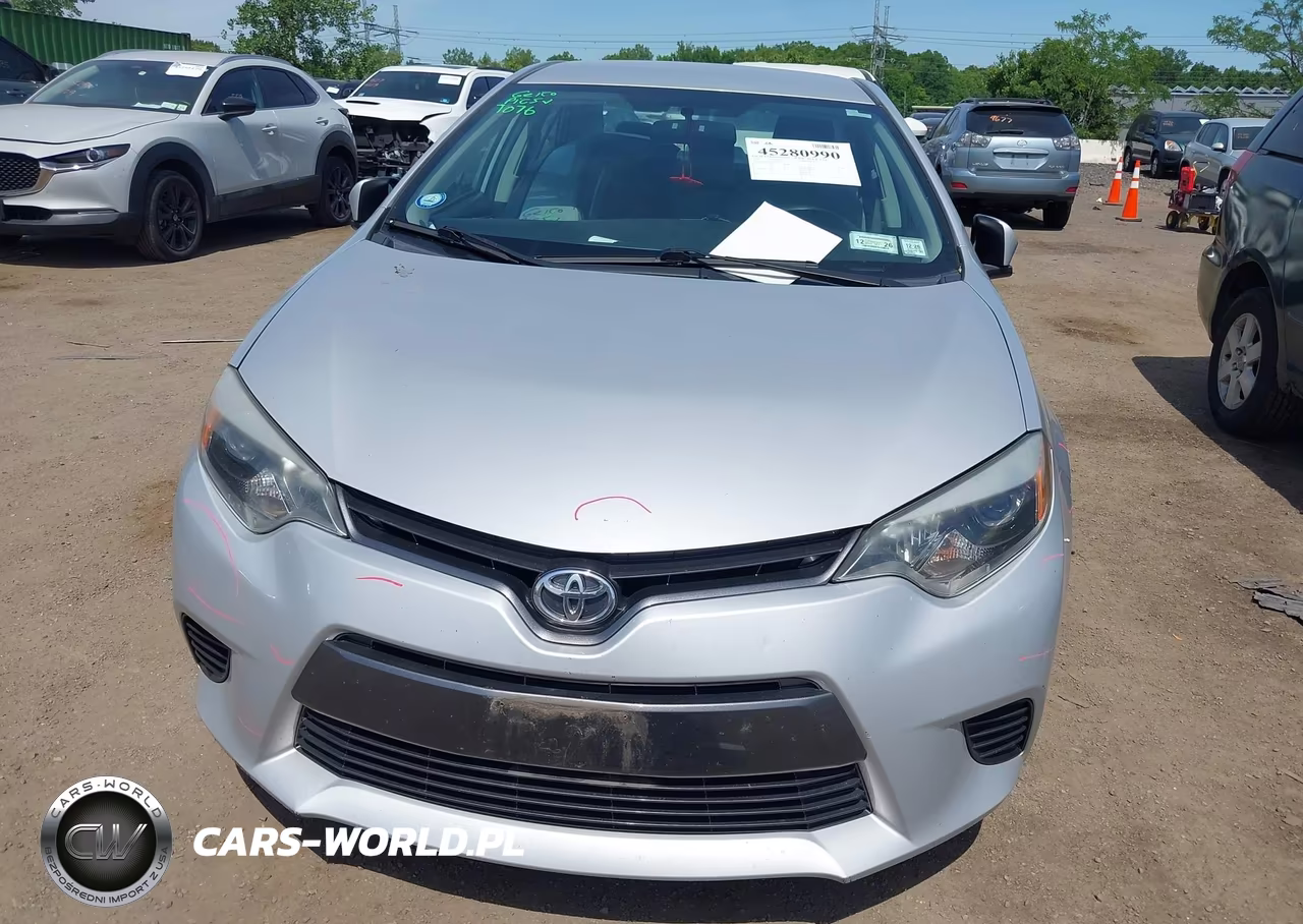 2016 Toyota Corolla Le VIN:2T1BURHE3GC637076 - 12