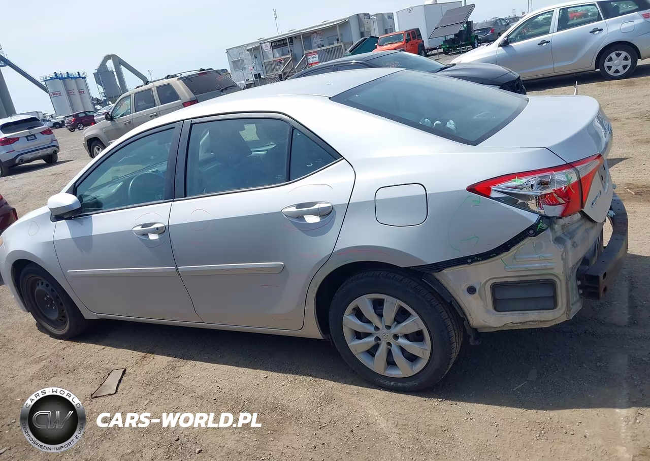 2016 Toyota Corolla Le VIN:2T1BURHE3GC637076 - 14
