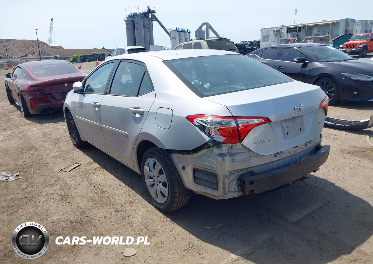 2016 Toyota Corolla Le VIN:2T1BURHE3GC637076 - 3
