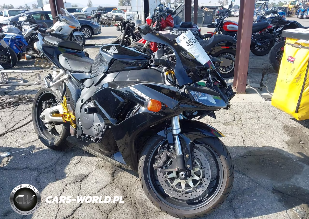 2006 Honda Cbr1000 Rr – zdjęcie 1 z 19