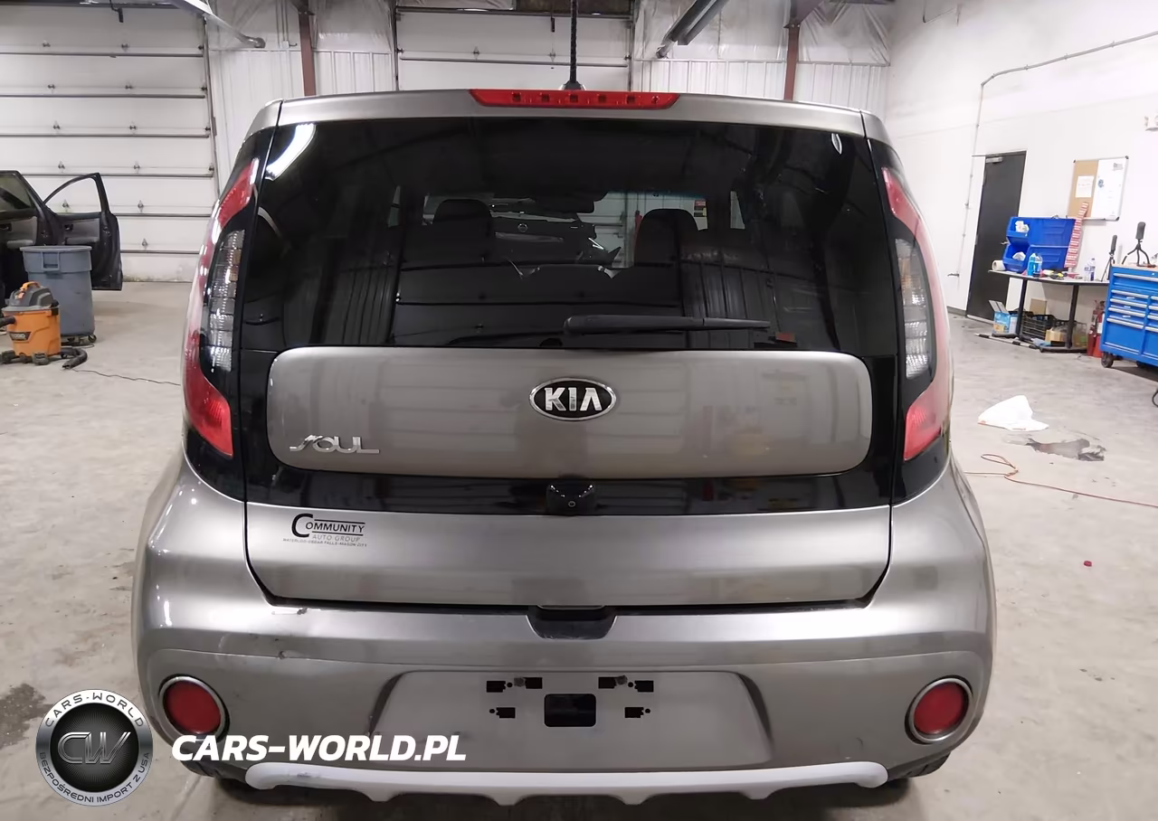 2019 Kia Soul + VIN:KNDJP3A50K7663977 - 16