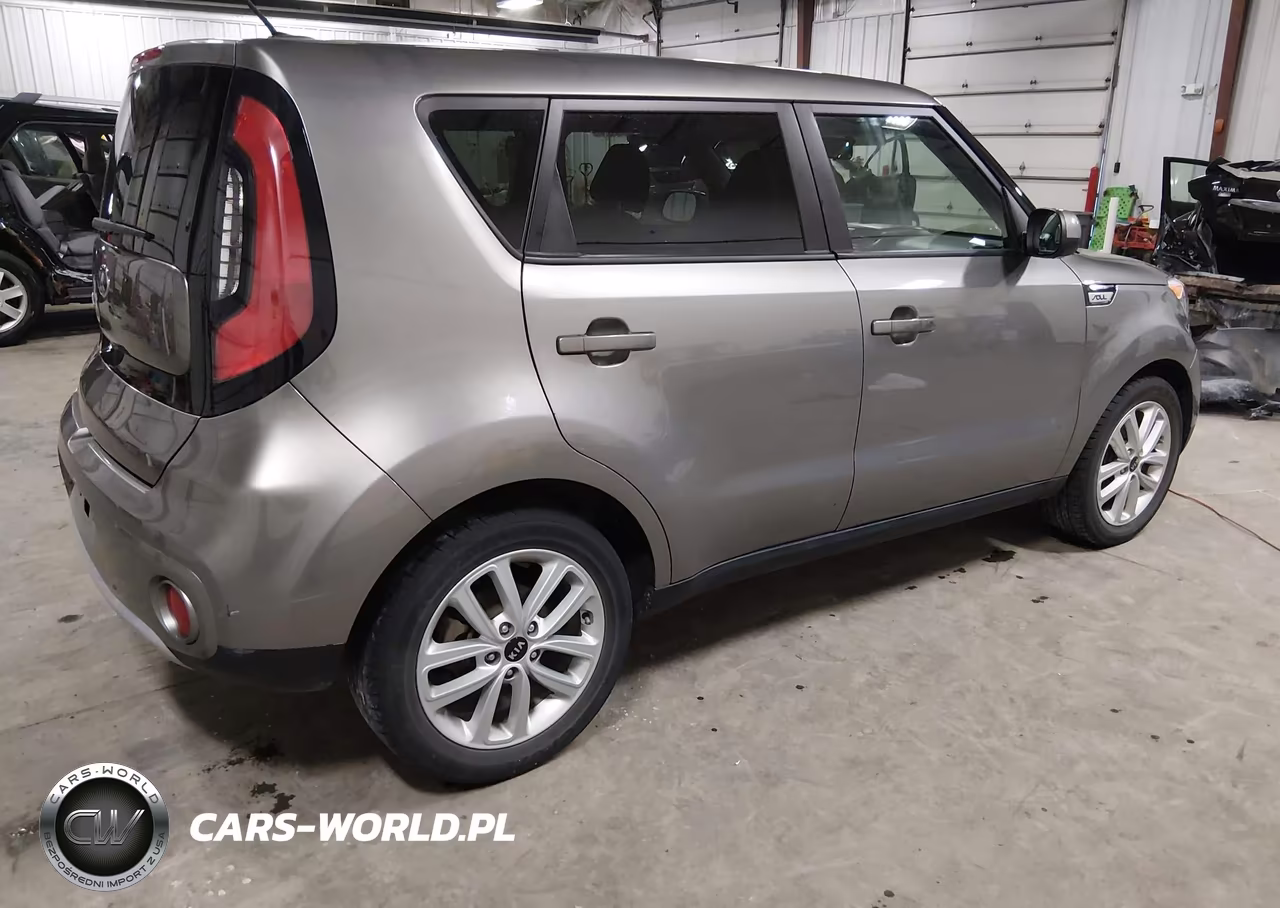 2019 Kia Soul + VIN:KNDJP3A50K7663977 - 4
