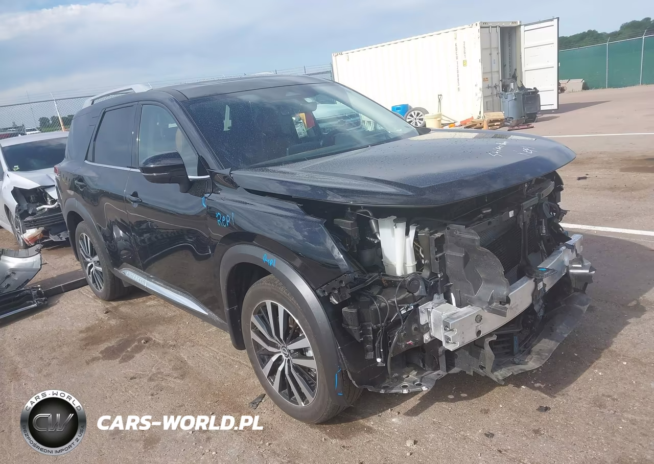 2025 Nissan Pathfinder Platinum 4Wd