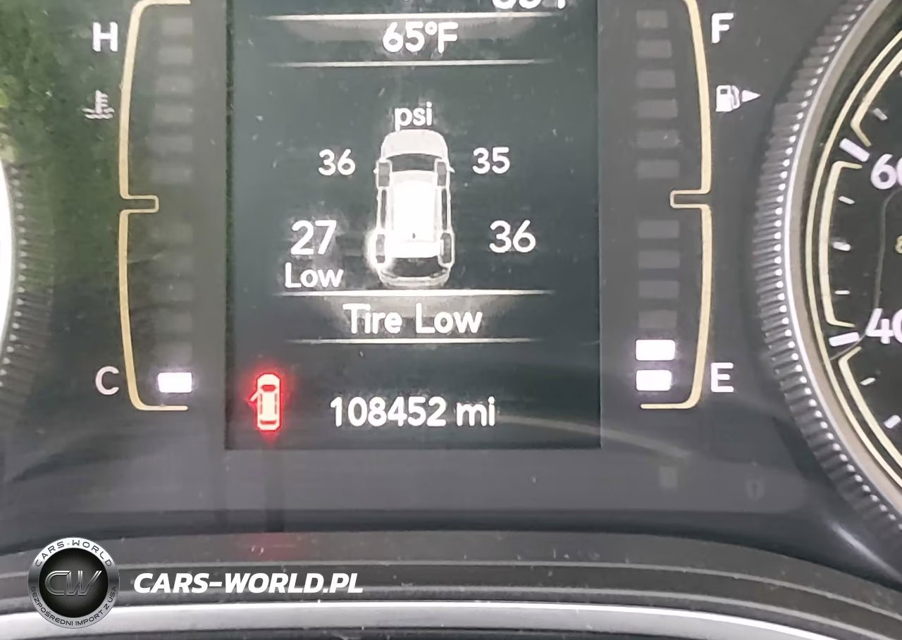 2019 Jeep Cherokee Latitude Fwd VIN:1C4PJLCB5KD145072 - 16