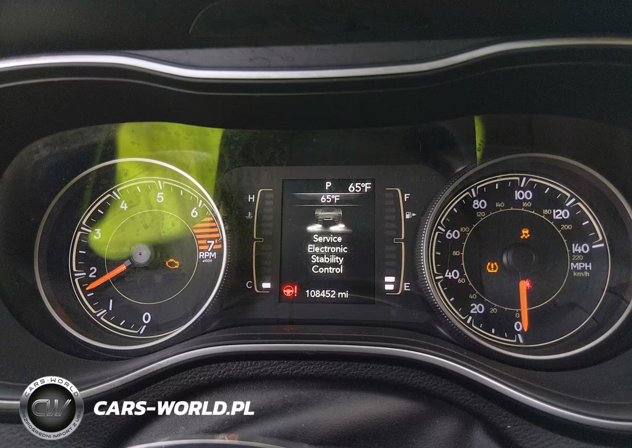2019 Jeep Cherokee Latitude Fwd VIN:1C4PJLCB5KD145072 - 7