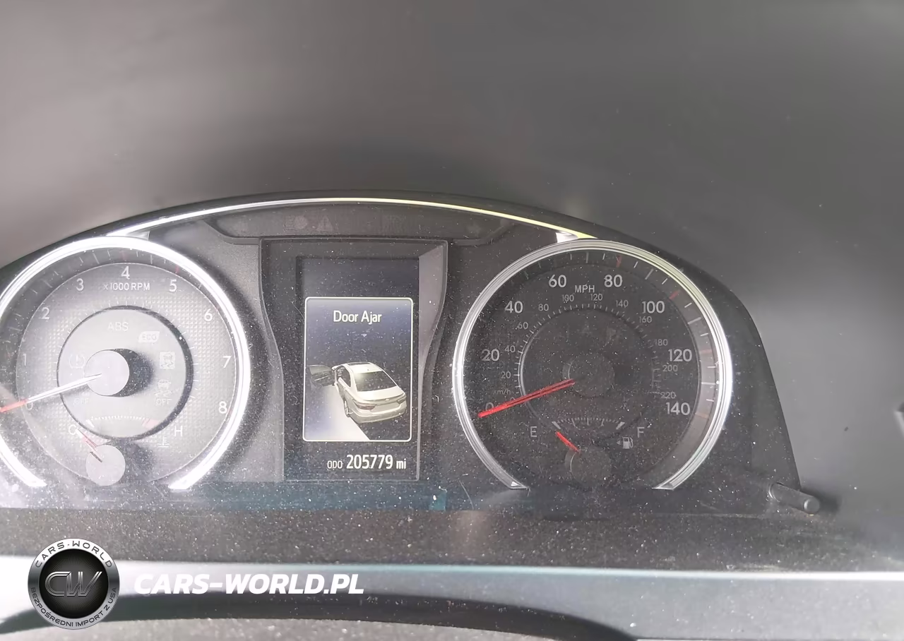 2016 Toyota Camry Se VIN:4T1BF1FK9GU130220 - 7
