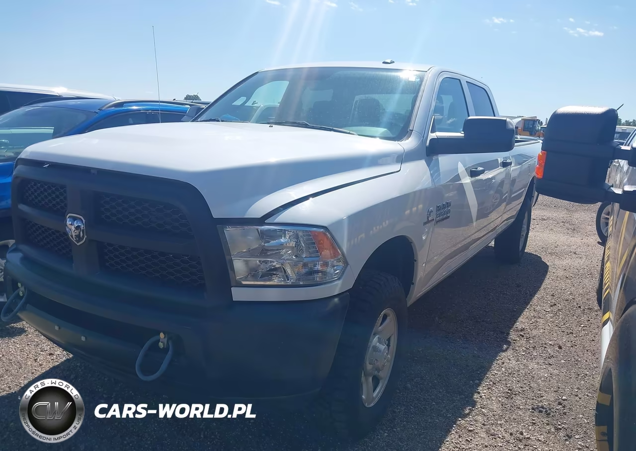 2017 Ram 3500 Tradesman 4X4 8' Box VIN:3C63R3GLXHG712776 - 2