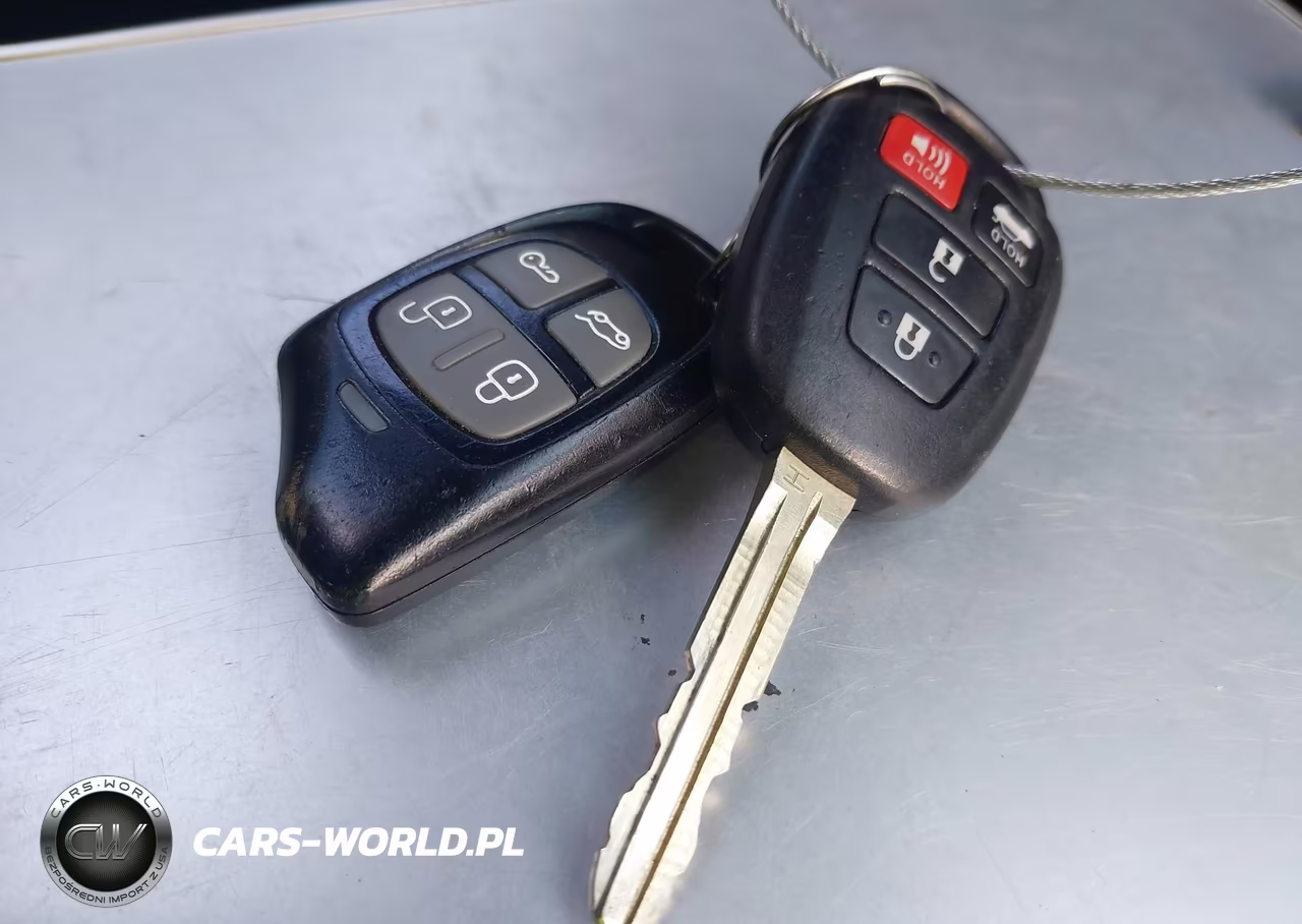 2014 Toyota Corolla S Plus VIN:2T1BURHE2EC055709 - 11