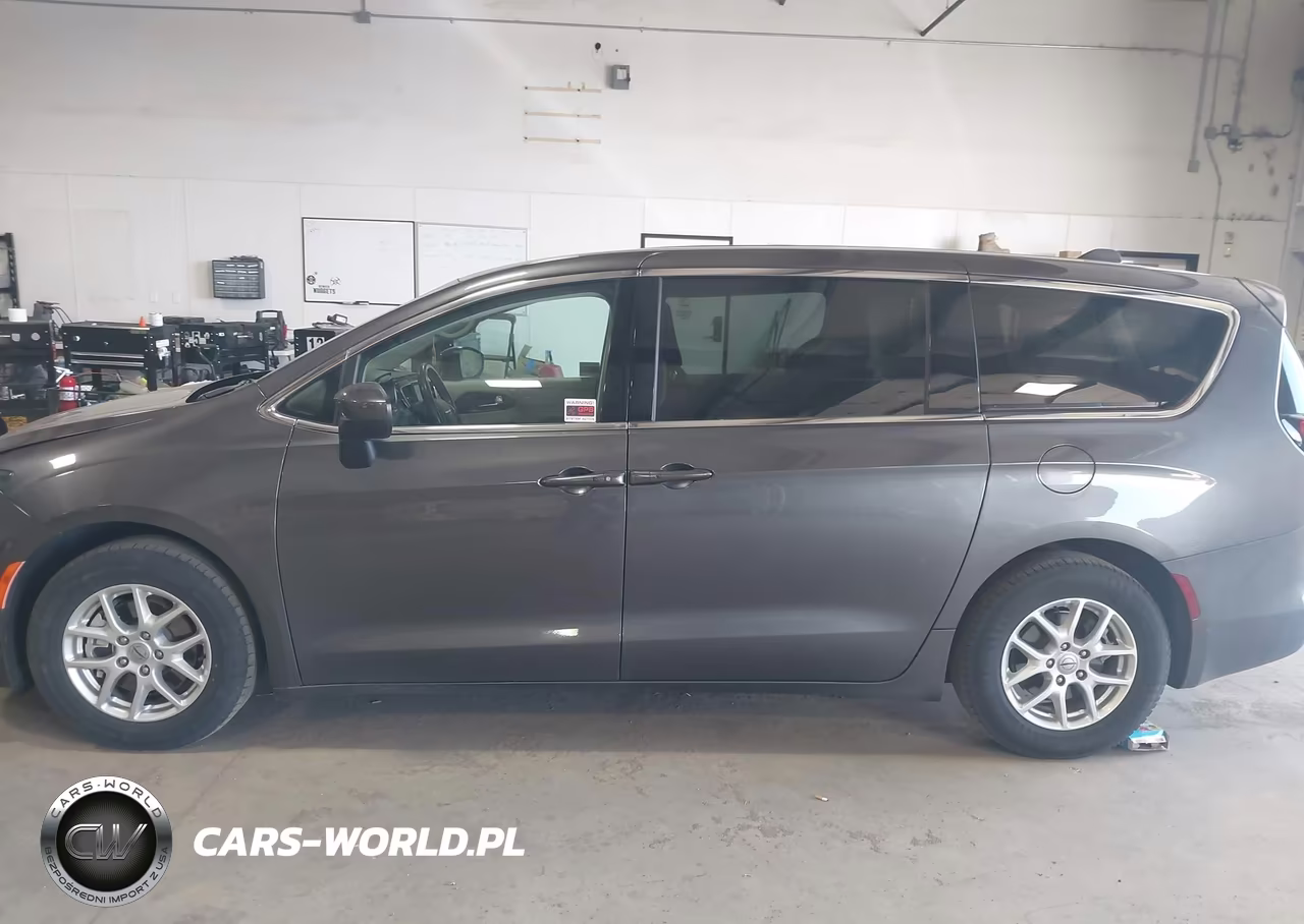 2022 Chrysler Voyager Lx VIN:2C4RC1CG5NR146663 - 14
