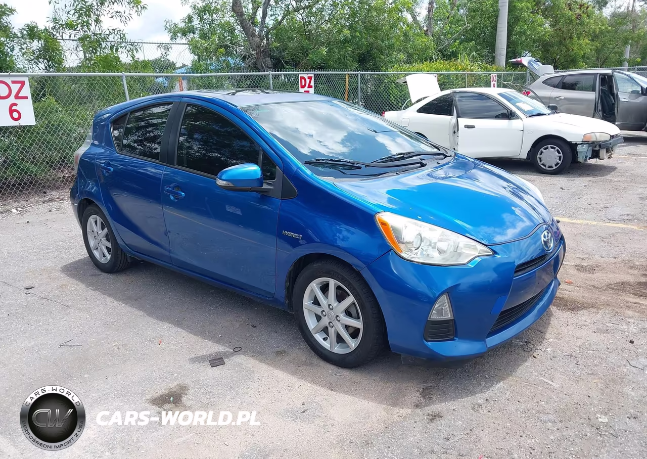 2013 Toyota Prius C Three