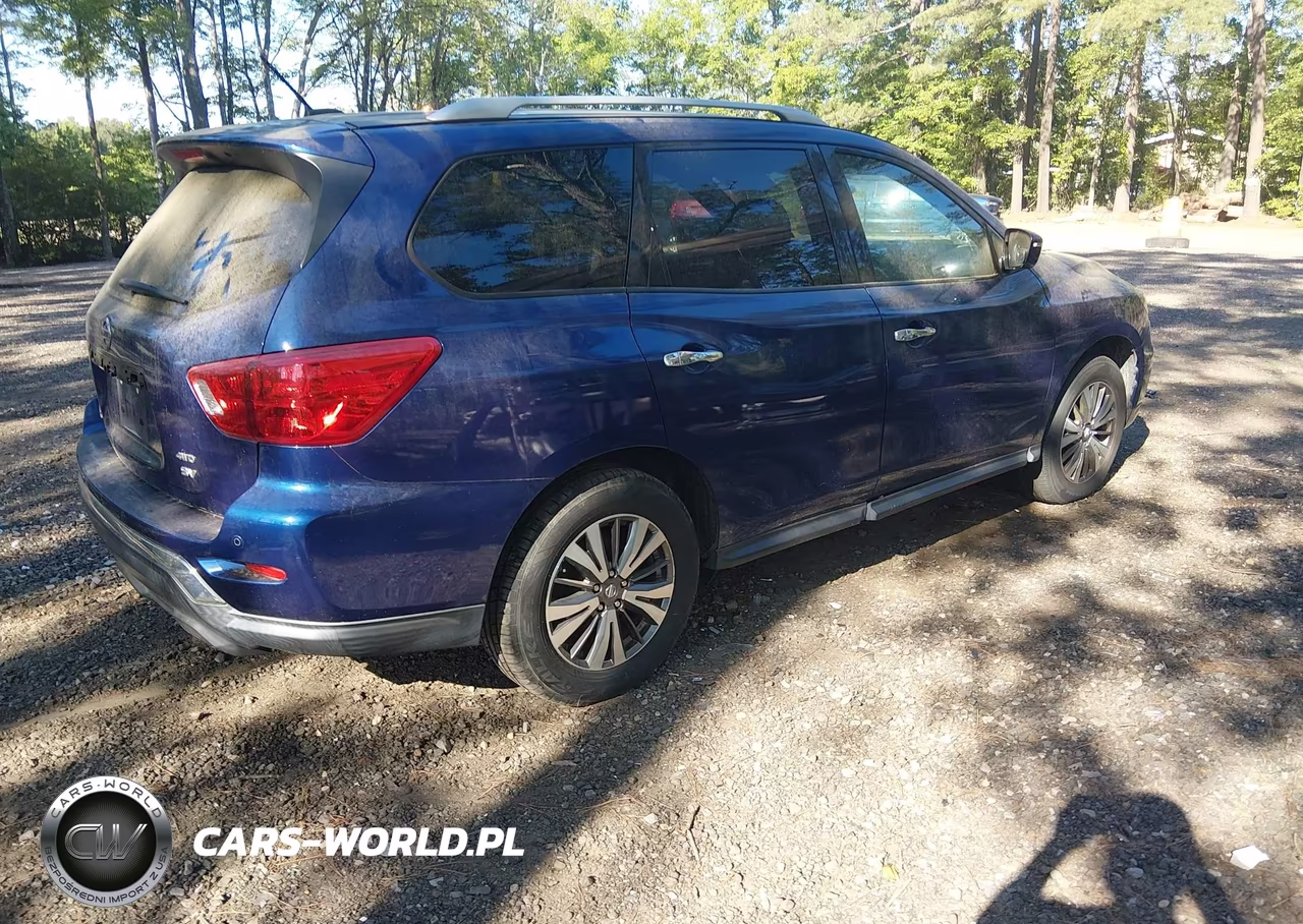 2017 Nissan Pathfinder Platinum-S-Sl-Sv VIN:5N1DR2MM4HC604480 - 4