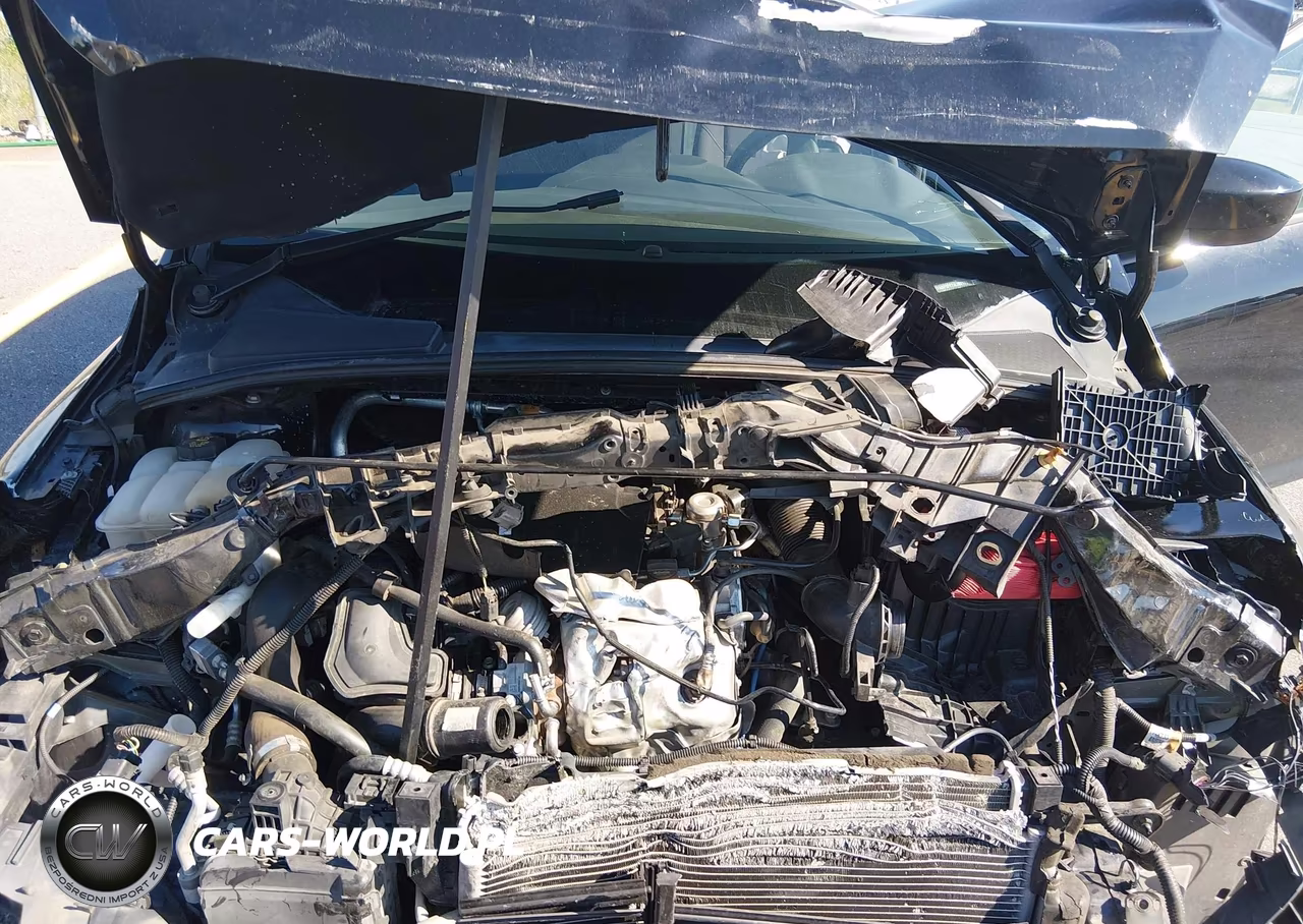 2018 Ford Focus Se VIN:1FADP3FE7JL202177 - 10