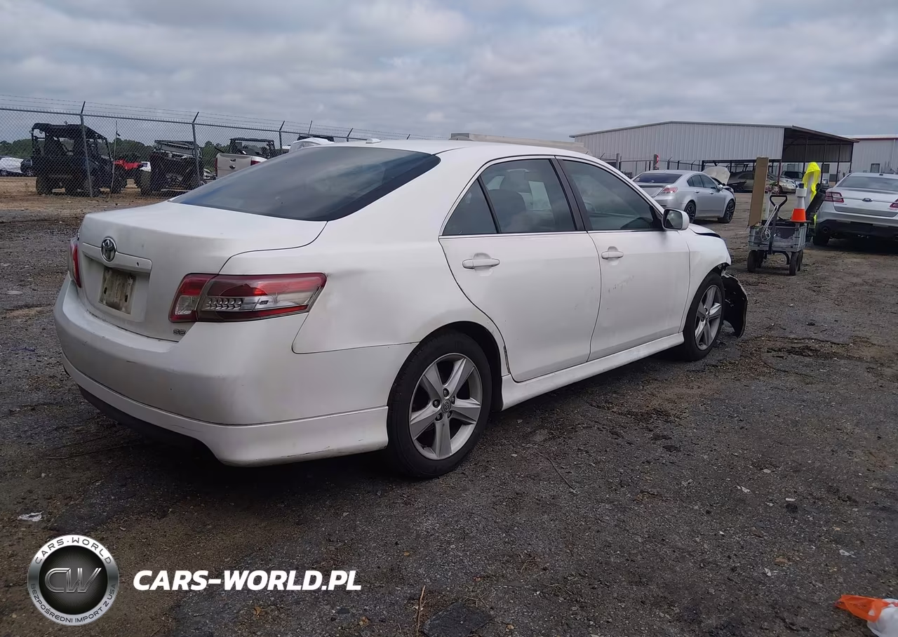2010 Toyota Camry Se VIN:4T1BF3EK3AU553184 - 4