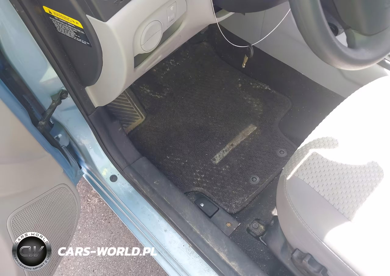 2010 Hyundai Accent Gs VIN:KMHCM3ACXAU179116 - 11