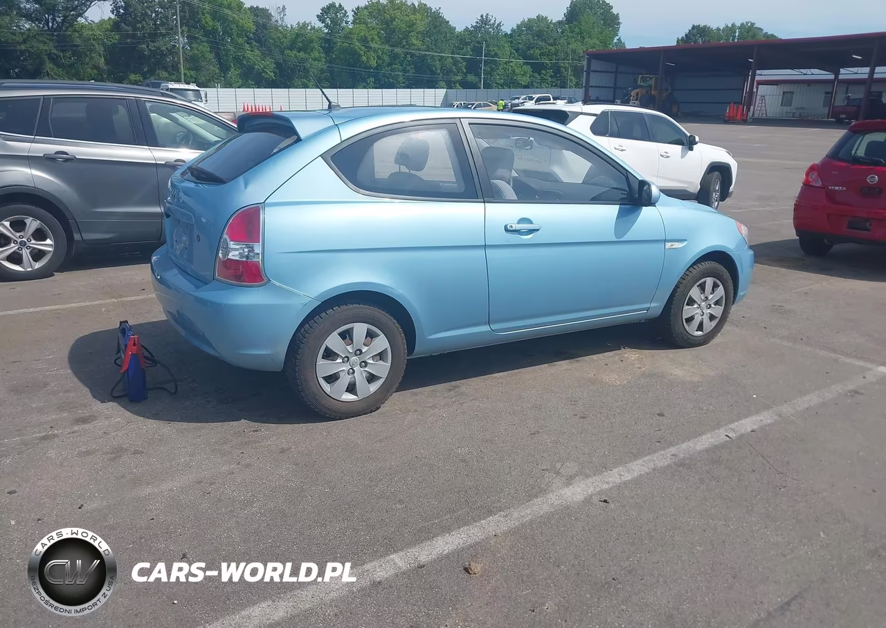 2010 Hyundai Accent Gs VIN:KMHCM3ACXAU179116 - 4