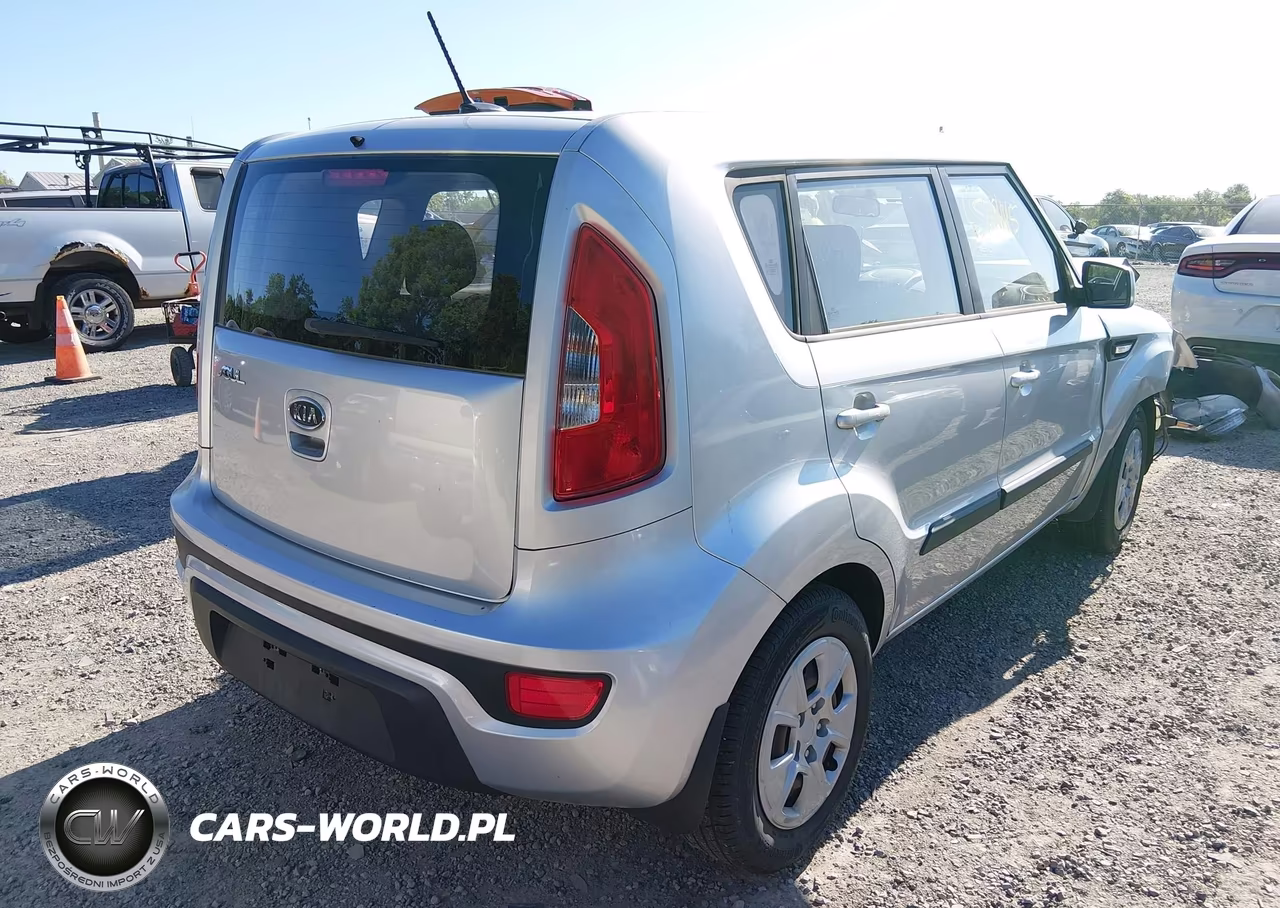 2012 Kia Soul VIN:KNDJT2A56C7435828 - 4